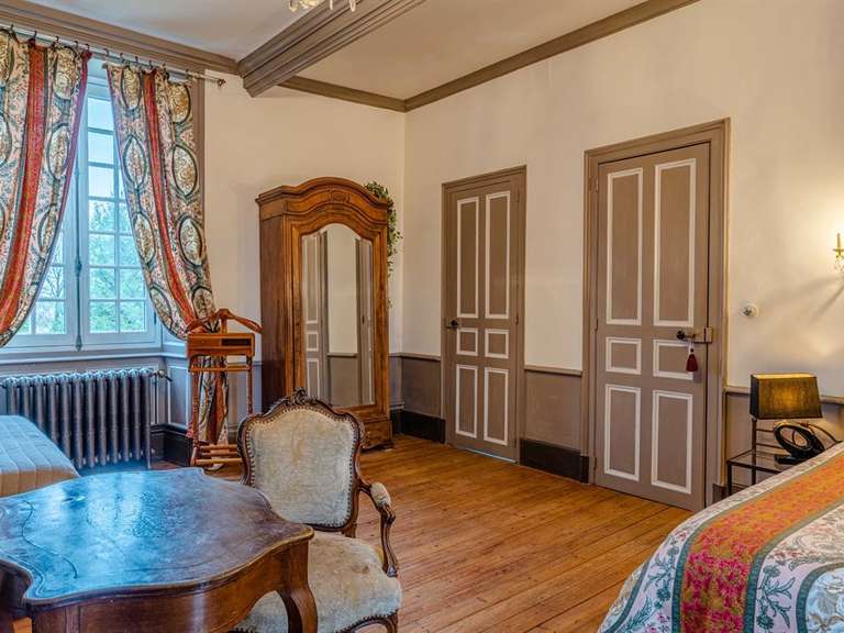 Maison Isigny-le-Buat - 7 chambres - 404m²