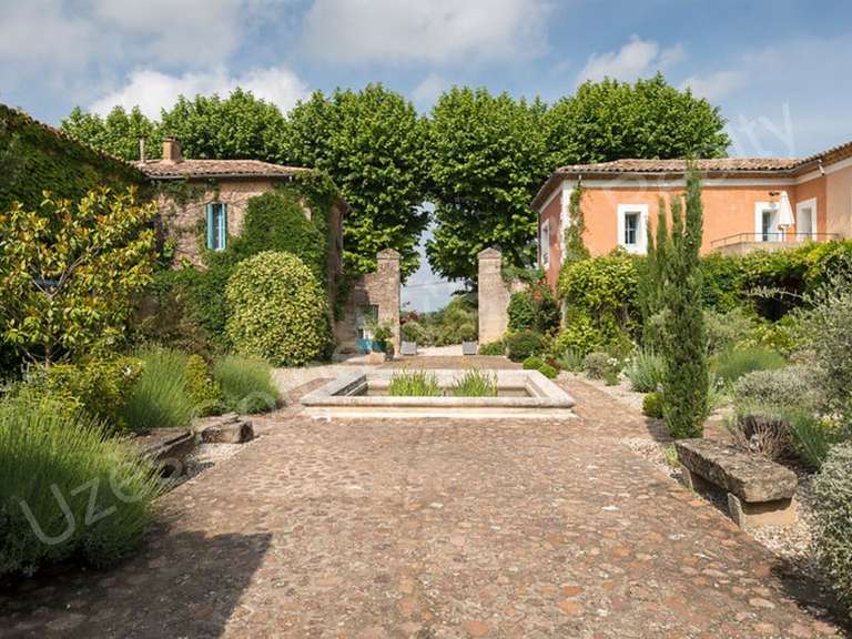 Propriété Uzès - 22 chambres - 1600m²