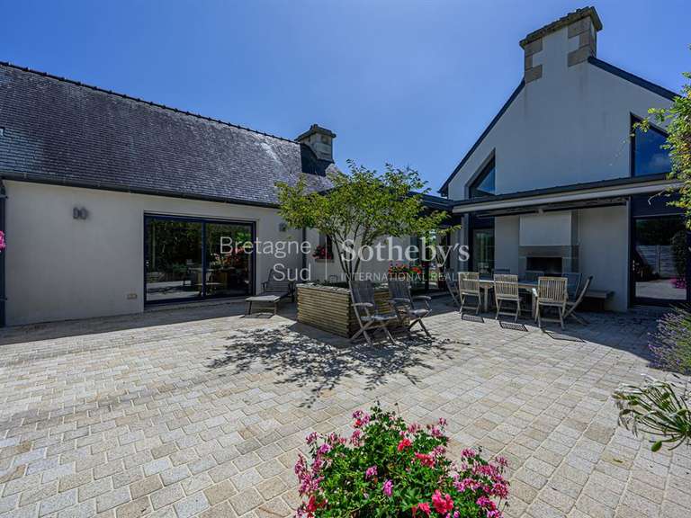 Maison Plonéour-Lanvern - 530m²