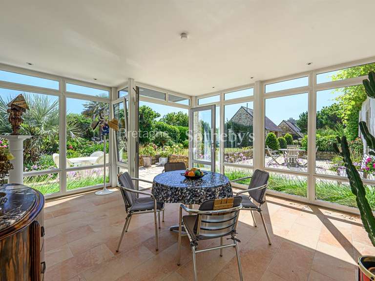 Maison Plonéour-Lanvern - 530m²