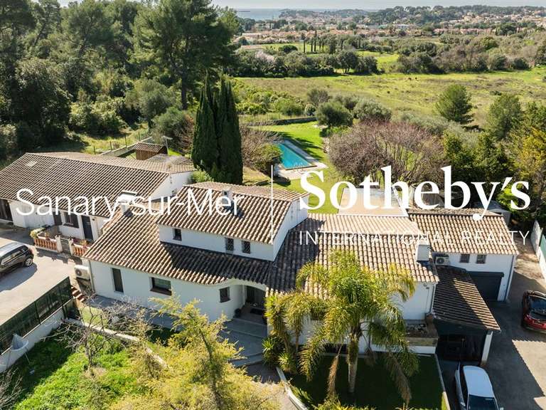 Maison Sanary-sur-Mer - 7 chambres - 453m²
