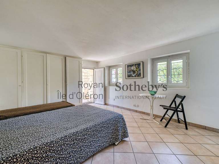 House Royan - 6 bedrooms - 201m²