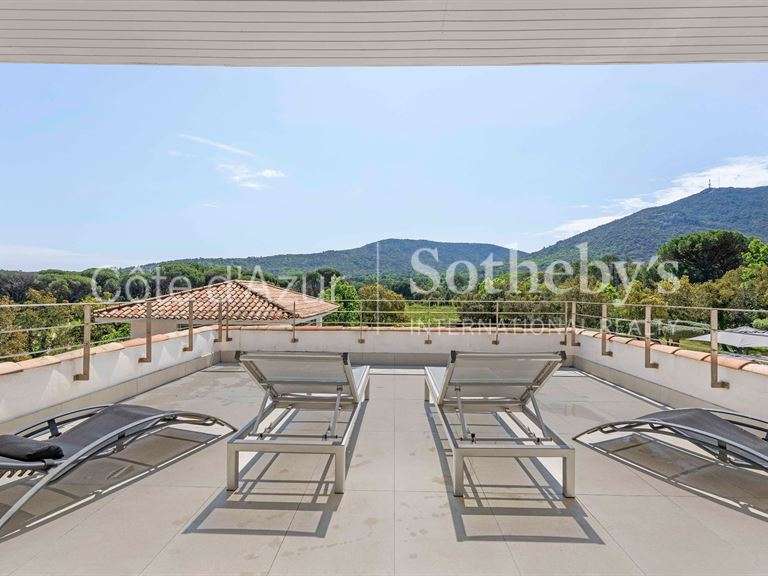 Maison Plan-de-la-Tour - 7 chambres - 385m²