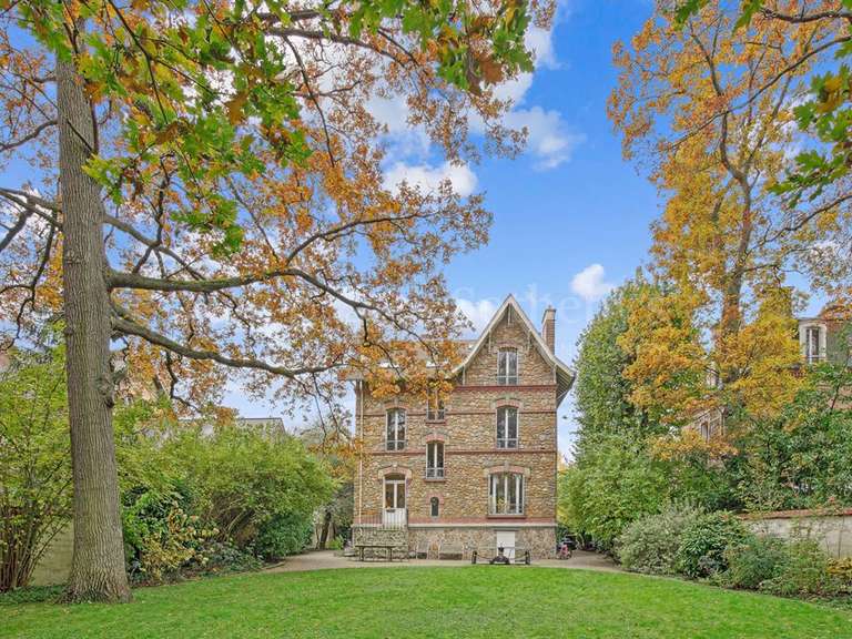 Maison Saint-Germain-en-Laye - 6 chambres - 280m²