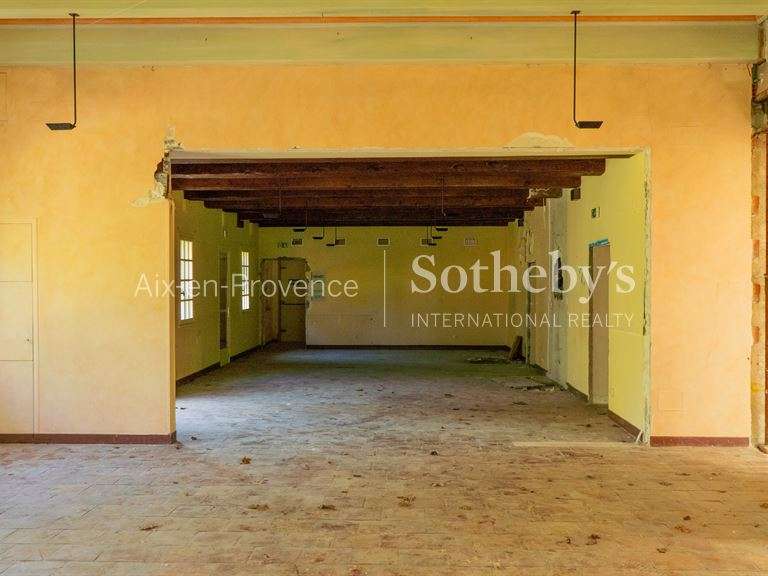 Maison Aix-en-Provence - 1800m²