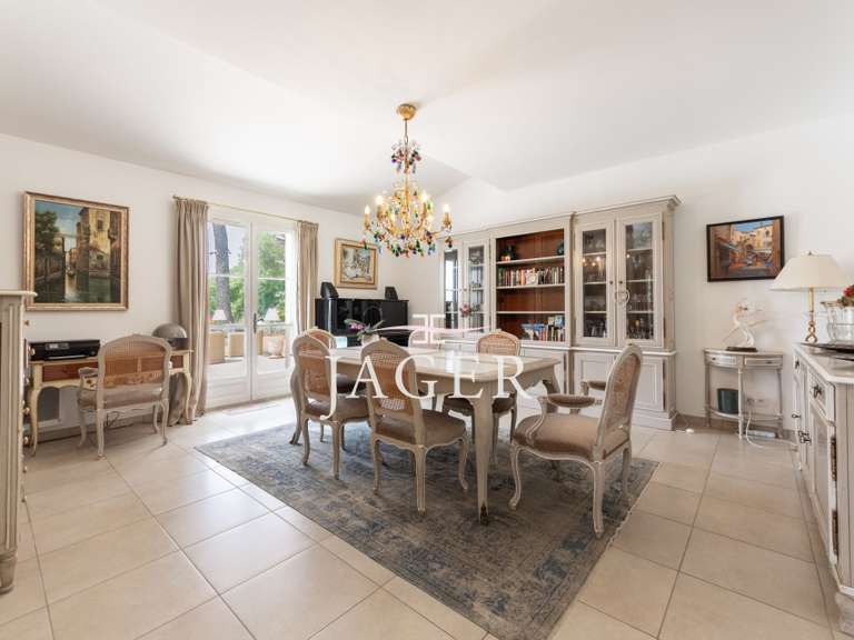 Villa Grimaud - 4 bedrooms - 250m²