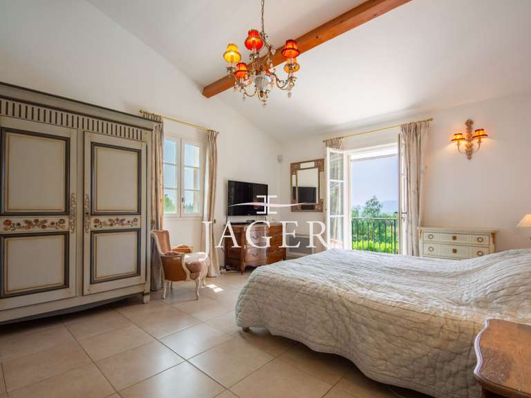 Villa Grimaud - 4 bedrooms - 250m²