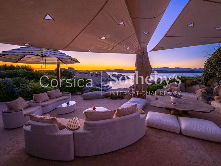 Maison Bonifacio - 8 chambres - 600m²