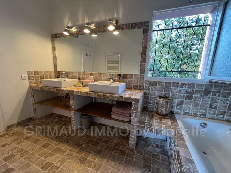 Villa Grimaud - 7 bedrooms - 280m²