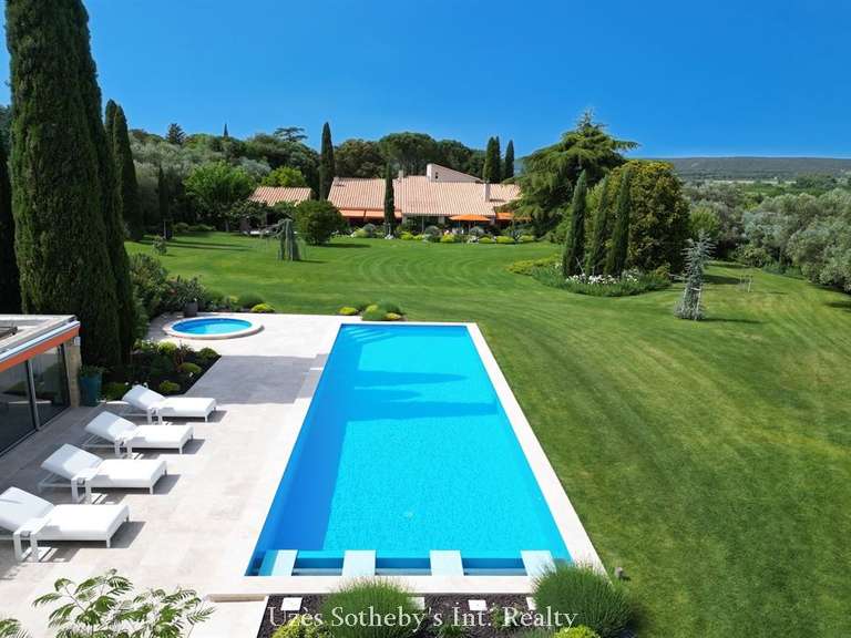 Propriété Uzès - 5 chambres - 520m²