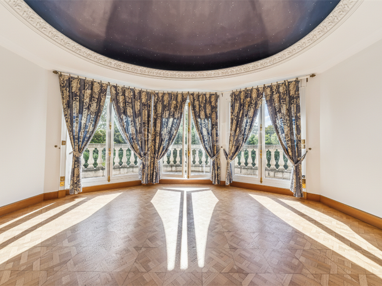 Maison Saint-Maur-des-Fossés - 6 chambres - 1000m²