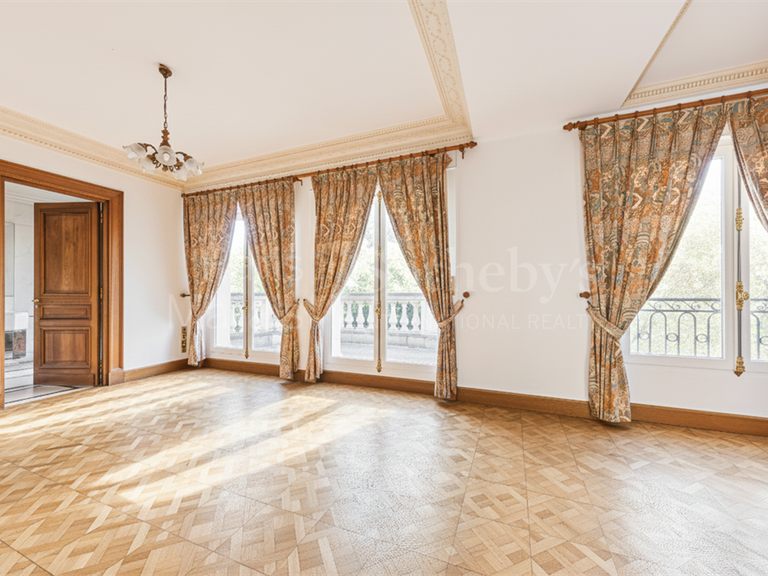 Maison Saint-Maur-des-Fossés - 6 chambres - 1000m²