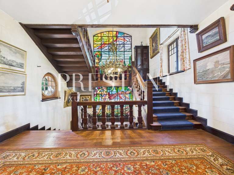 House Bayonne - 8 bedrooms - 470m²