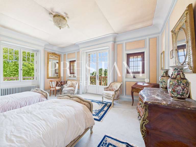 House Bayonne - 8 bedrooms - 470m²