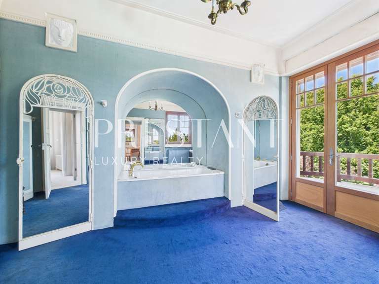 House Bayonne - 8 bedrooms - 470m²