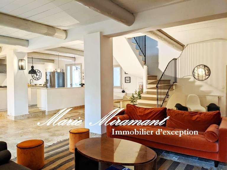 Propriété Uzès - 22 chambres - 1150m²