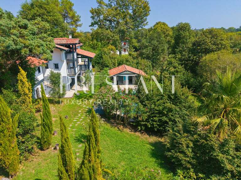 Maison Arbonne - 5 chambres - 200m²
