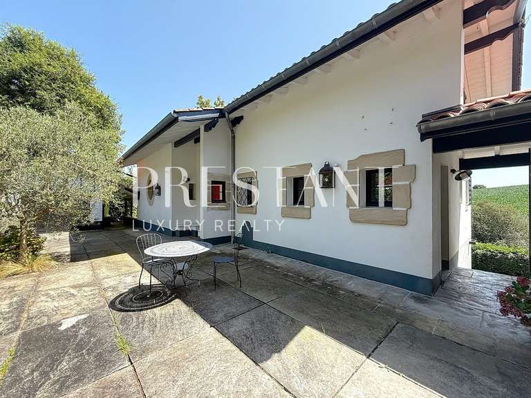 Maison Arbonne - 5 chambres - 200m²