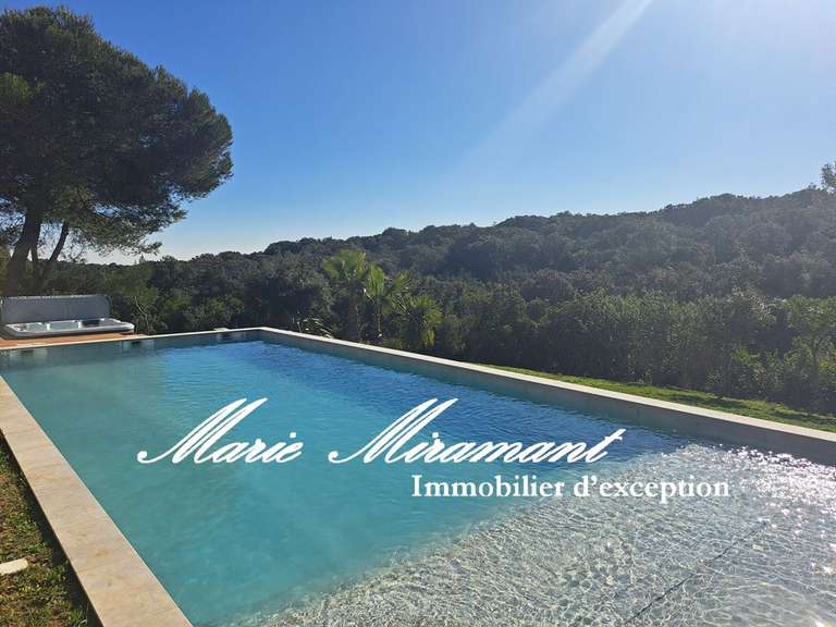 Maison Nîmes - 6 chambres - 300m²