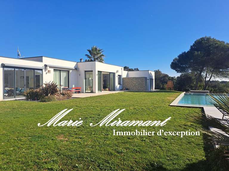 Maison Nîmes - 6 chambres - 300m²