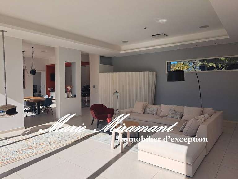 Maison Nîmes - 6 chambres - 300m²