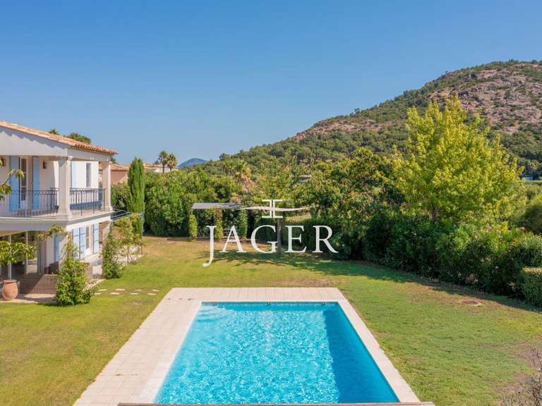 Villa with Sea view Grimaud - 4 bedrooms - 220m²