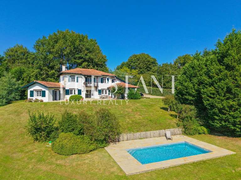 Maison Arcangues - 5 chambres - 250m²