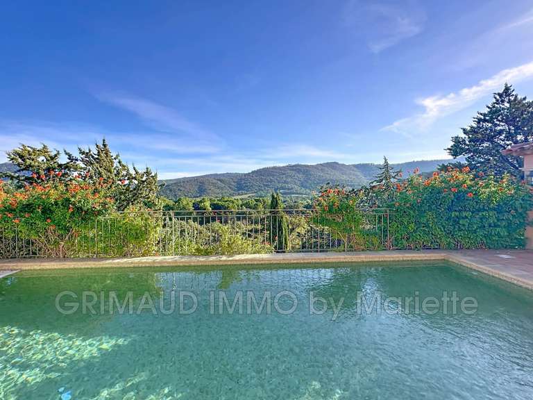Villa Plan-de-la-Tour - 3 chambres - 124m²
