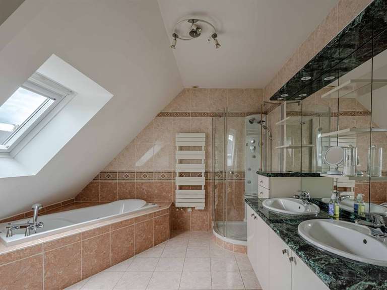 Maison Bernières-sur-Mer - 5 chambres - 169m²
