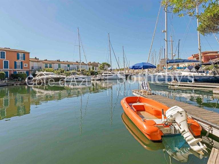 Maison Grimaud - 3 chambres - 77m²