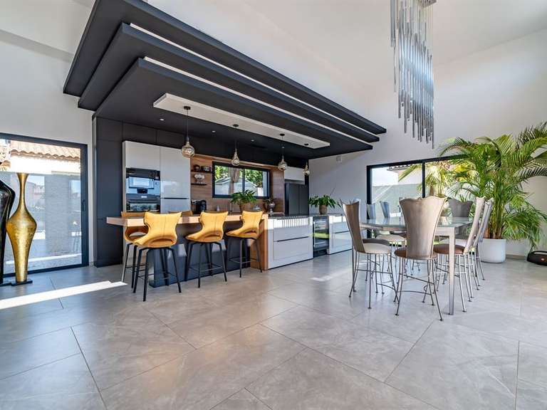 Maison Agde - 3 chambres - 145m²