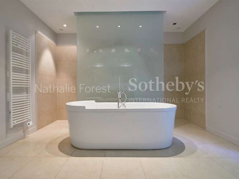 Maison Croix - 5 chambres - 341m²