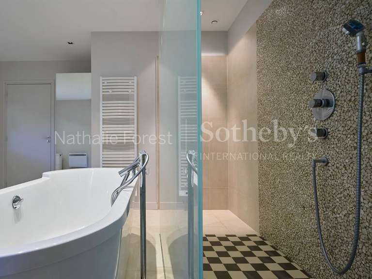 Maison Croix - 5 chambres - 341m²