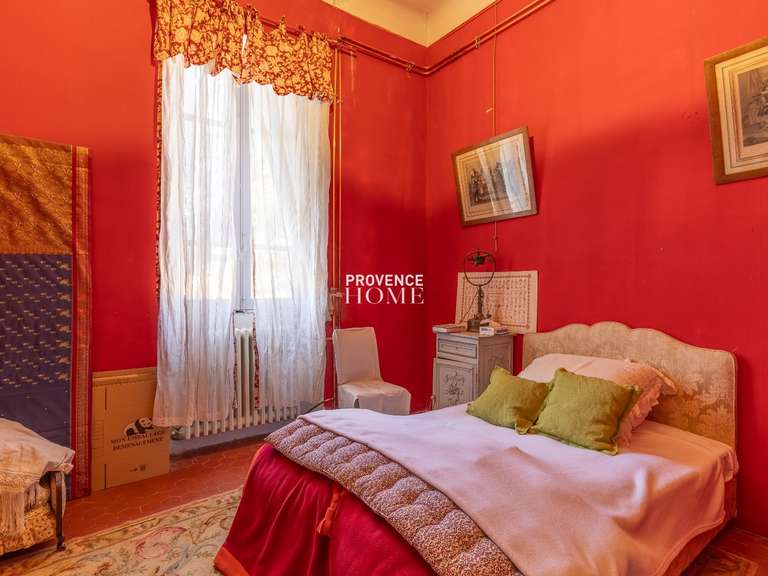 Maison Le Thor - 5 chambres - 272m²