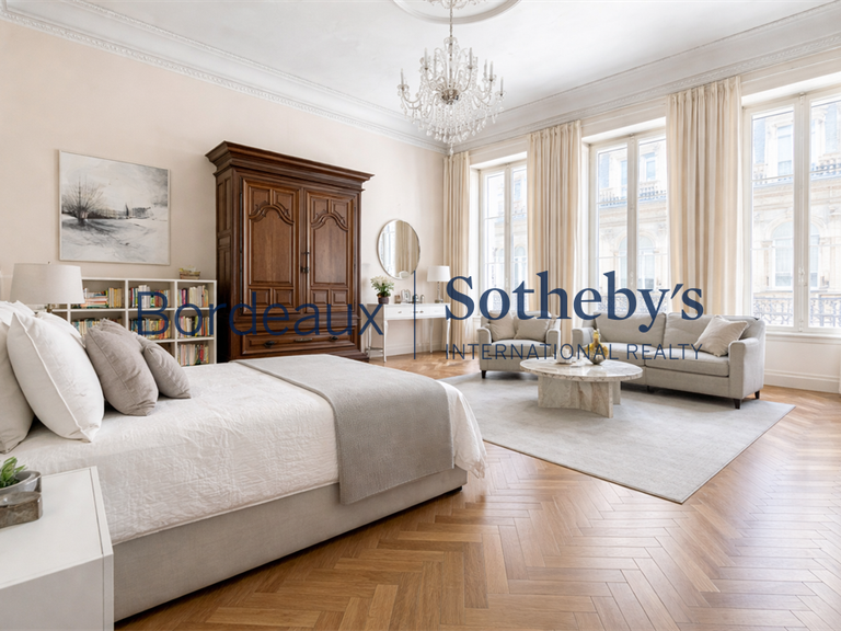 Maison Bordeaux - 9 chambres - 432m²