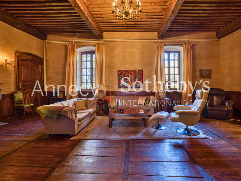 Maison Serrières-en-Chautagne - 10 chambres - 700m²