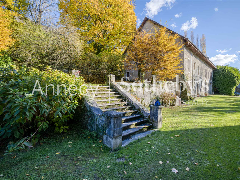 Maison Serrières-en-Chautagne - 10 chambres - 700m²