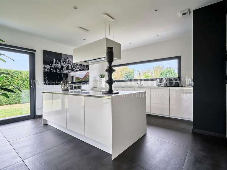 House Beuvry - 4 bedrooms - 215m²