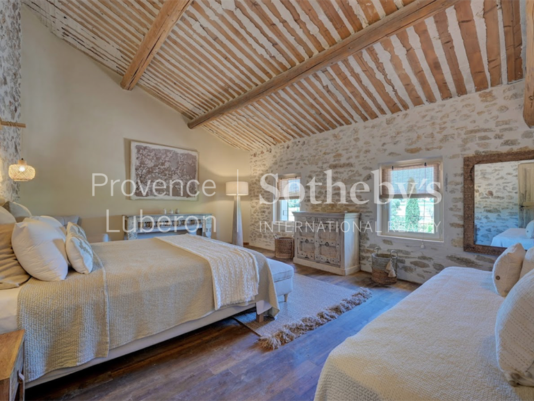 Maison Roussillon - 7 chambres - 600m²