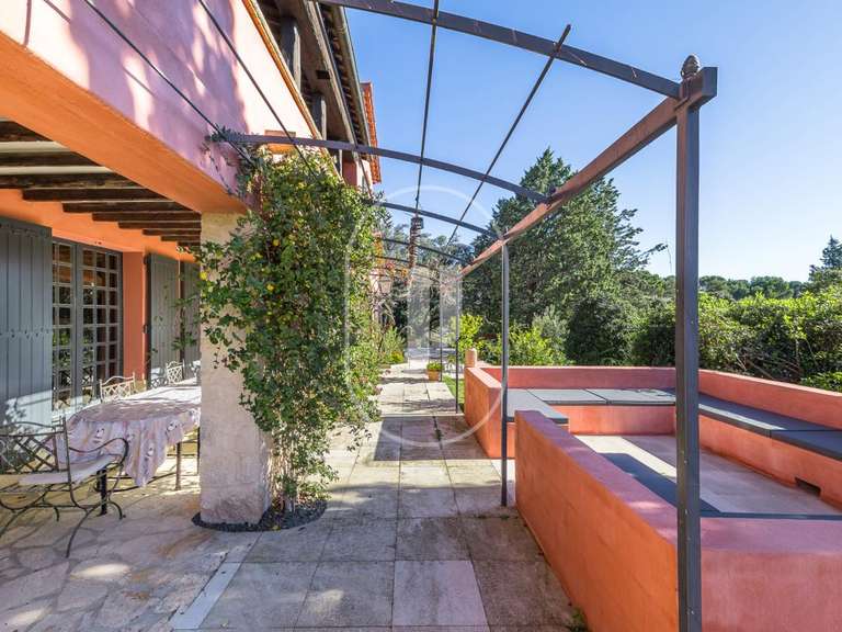 Villa Villeneuve-lès-Avignon - 7 chambres - 285m²