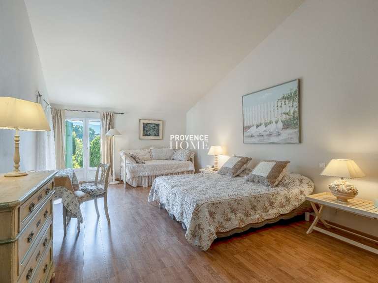 Maison Robion - 6 chambres - 270m²
