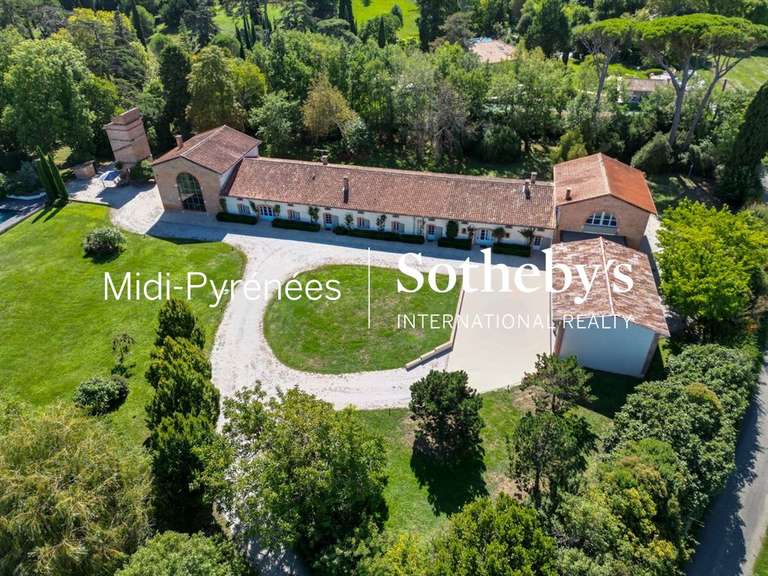 House Verfeil - 4 bedrooms - 730m²