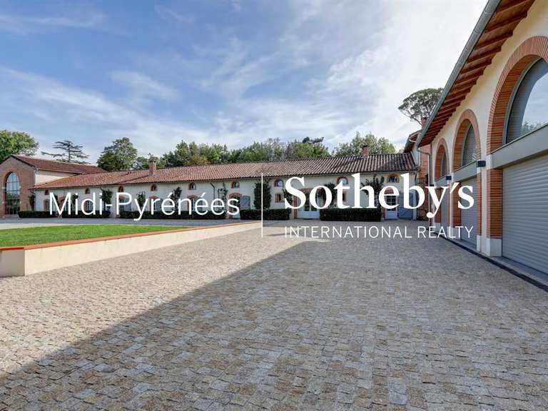 House Verfeil - 4 bedrooms - 730m²