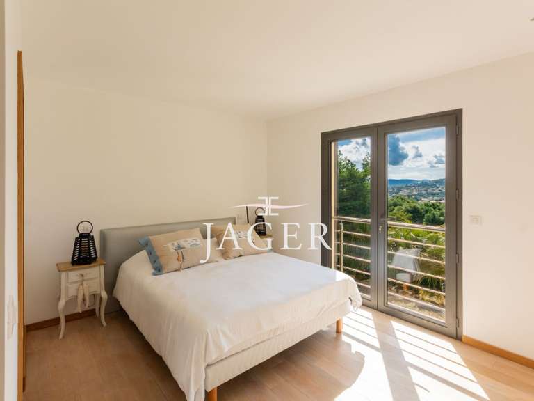 Villa with Sea view Sainte-Maxime - 5 bedrooms - 250m²