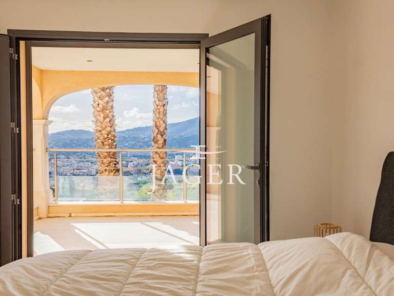 Villa with Sea view Sainte-Maxime - 5 bedrooms - 250m²