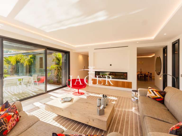Villa with Sea view Sainte-Maxime - 4 bedrooms - 300m²