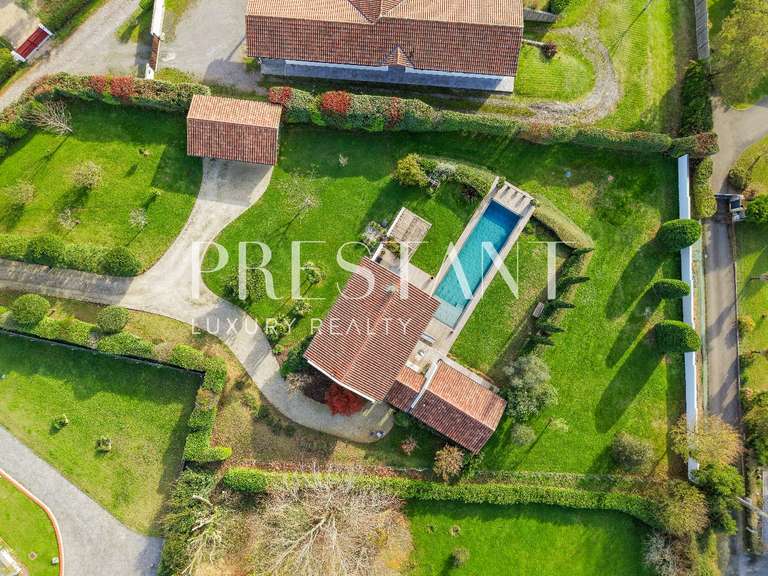 House Arcangues - 3 bedrooms - 220m²