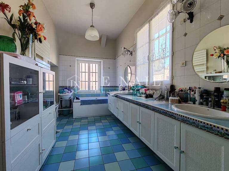 Propriété Villiers-sur-Orge - 10 chambres - 625m²