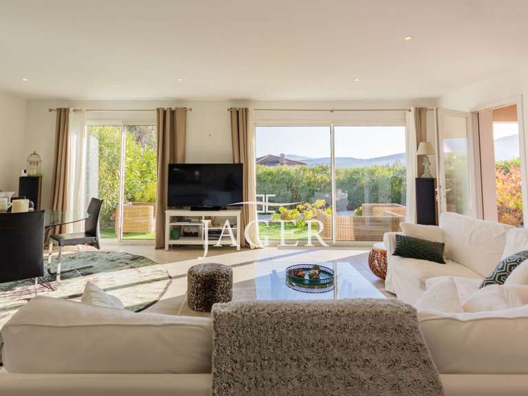 Villa Cogolin - 3 chambres - 148m²