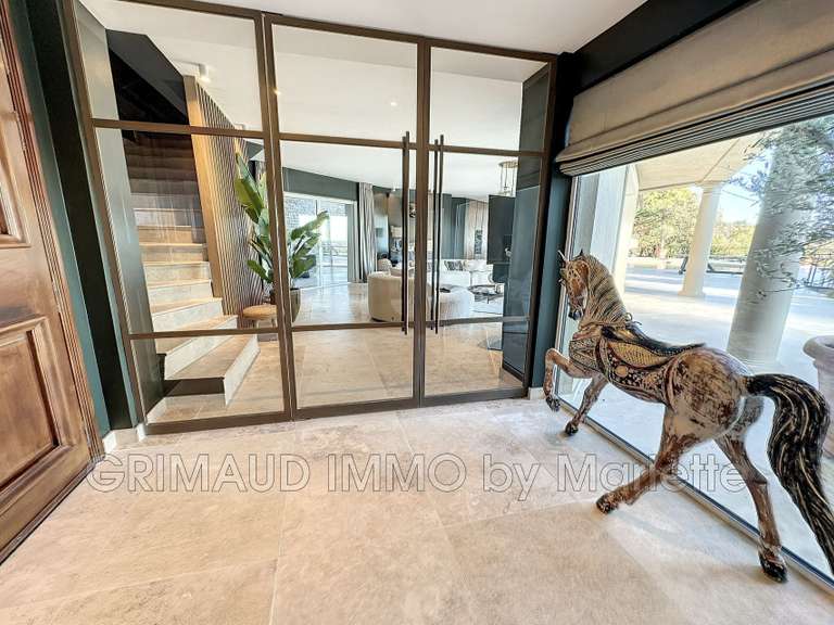 Villa with Sea view Sainte-Maxime - 6 bedrooms - 300m²